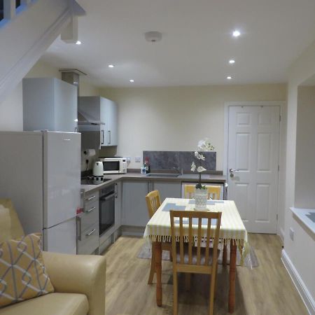 شقة Station Retreat 6B Comberton Terrace كيدرمينستر المظهر الخارجي الصورة